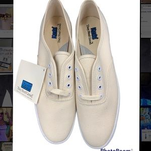 Keds cream color shoes size 7 1/2 slim new with tags